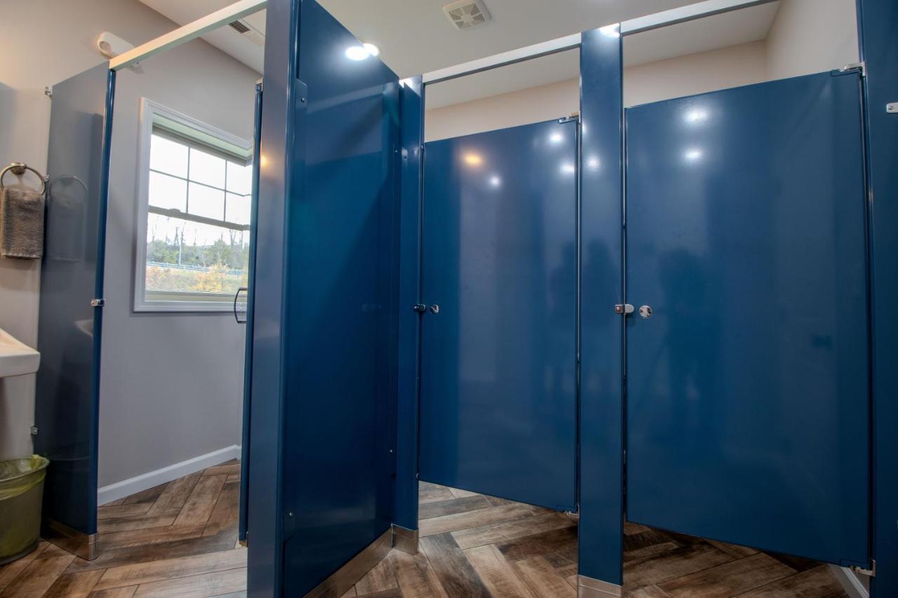 The Lazy Tiger Hostel Woodfin Екстер'єр фото