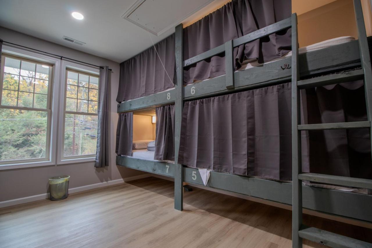 The Lazy Tiger Hostel Woodfin Екстер'єр фото
